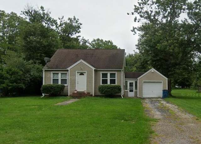 Property at 2516 Corlot St, Kalamazoo, MI 49004, 3 beds, 1 bath