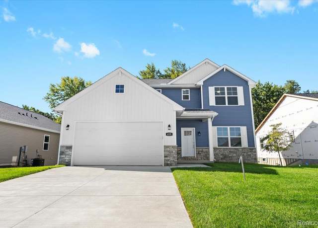 Property at 425 Jubilee Dr, Northfield Township, MI 48189, 4 beds, 2.5 baths