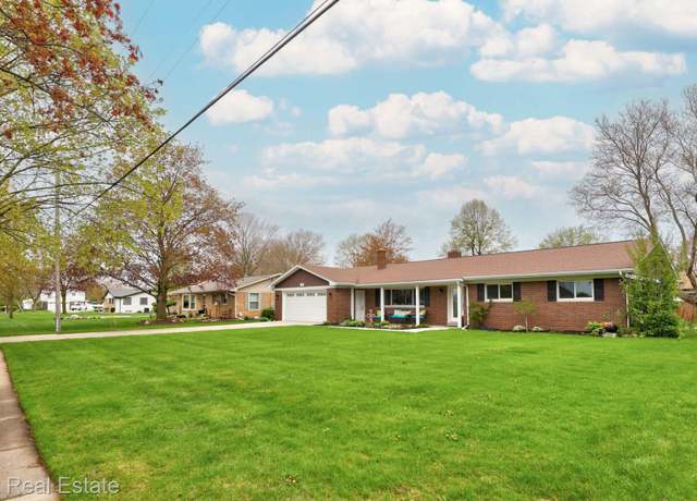Property at 932 E Genesee St, Frankenmuth, MI 48734, 3 beds, 1.5 baths