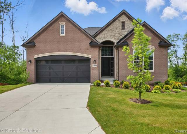 Property at 7841 Trailside Ct, West Bloomfield, MI 48323, 3 beds, 2 baths