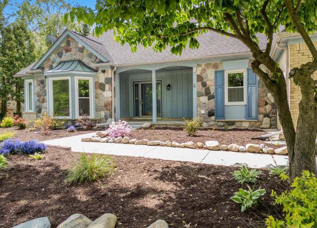 Property at 20059 Wayne Rd, Livonia, MI 48152, 3 beds, 2.5 baths