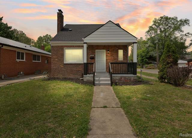 Property at 19215 Winthrop St, Dearborn, MI 48235, 3 beds, 1.5 baths
