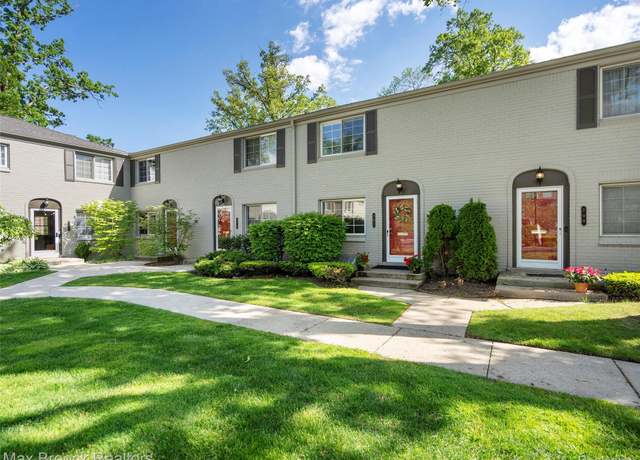 Property at 702 Graefield Ct, Birmingham, MI 48009, 2 beds, 1 bath