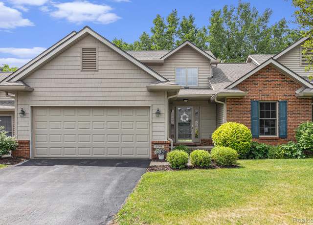 Property at 6144 Northridge Hills Dr, Brighton, MI 48116, 4 beds, 3 baths