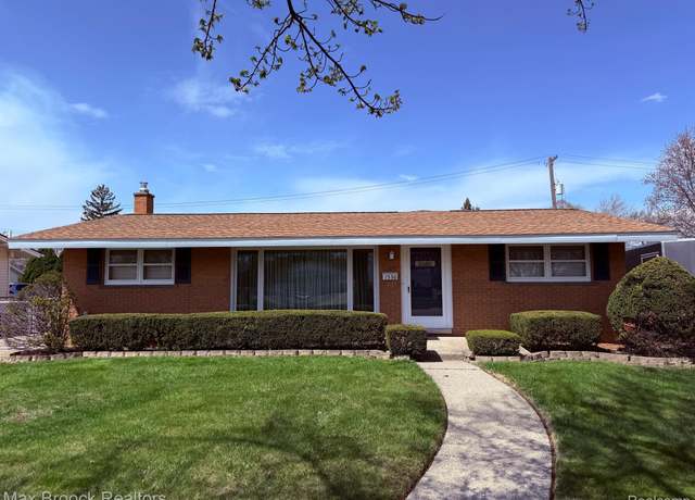Property at 1536 W 13 Mile Rd, Madison Heights, MI 48071, 5 beds, 2 baths