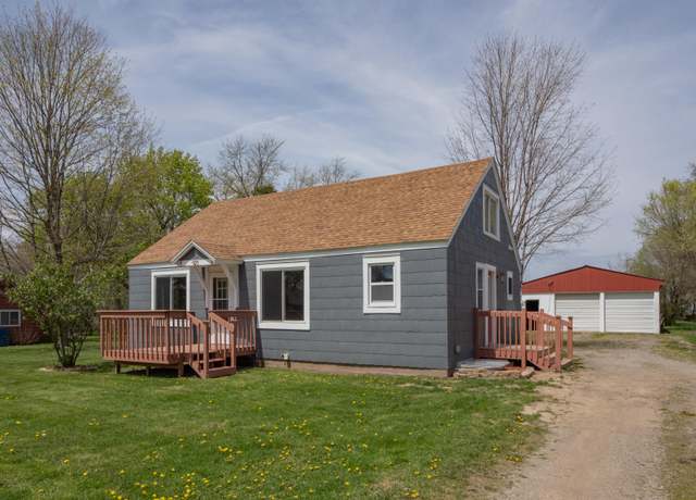 Property at 923 E Allegan St, Martin, MI 49070, 3 beds, 1.5 baths