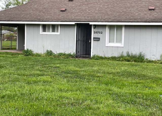Property at 28752 Glenwood St, Inkster, MI 48141, 3 beds, 1 bath