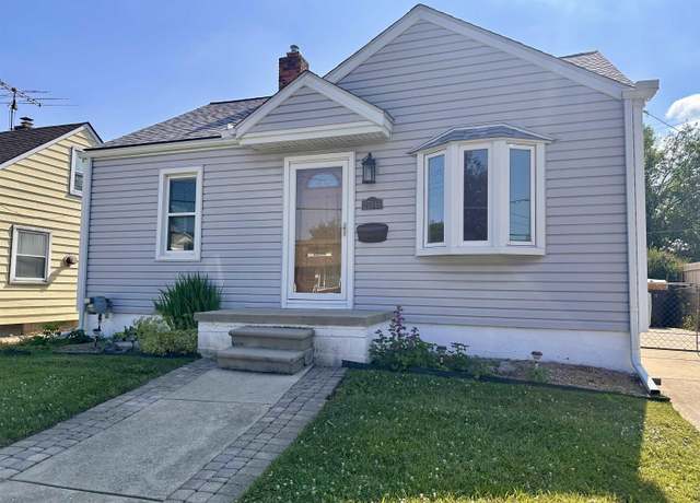 Property at 27346 Pinehurst St, Roseville, MI 48066, 2 beds, 1 bath