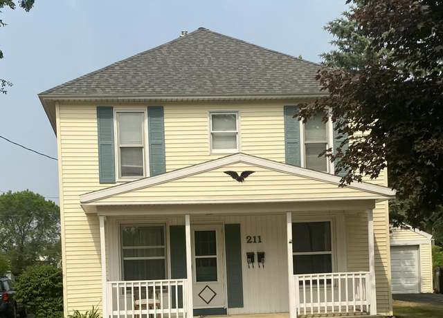 Property at 211 Martindale St NW, Sparta, MI 49345, 4 beds, 2 baths