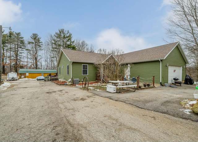 Property at 3045 Little Glendora Rd, Buchanan, MI 49107, 5 beds, 3 baths