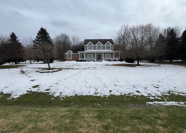 Property at 5112 Ridge Trl S, Independence Twp, MI 48348, 4 beds, 3.5 baths