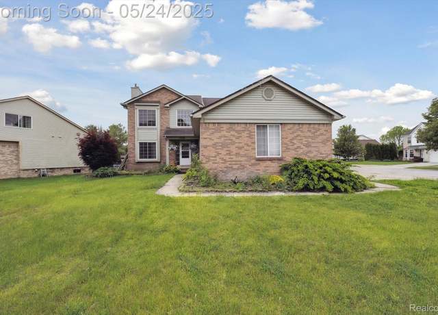 Property at 7366 Meadow Ln, Ypsilanti, MI 48197, 3 beds, 3.5 baths