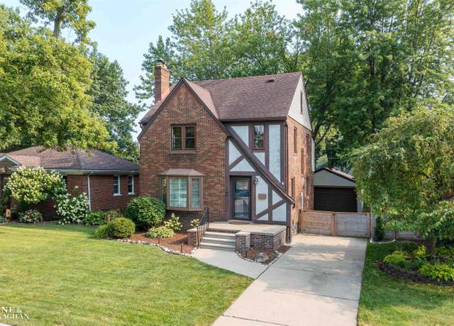 Property at 20820 Alexander St, St Clair Shores, MI 48081, 3 beds, 1.5 baths