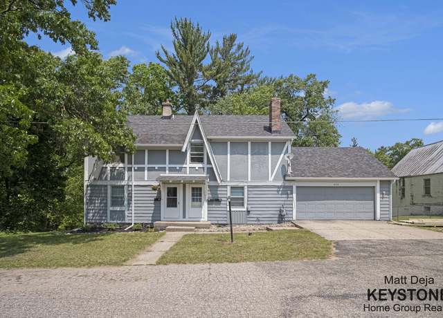 Property at 8755 Belding Rd NE, Rockford, MI 49341, 5 beds, 3 baths