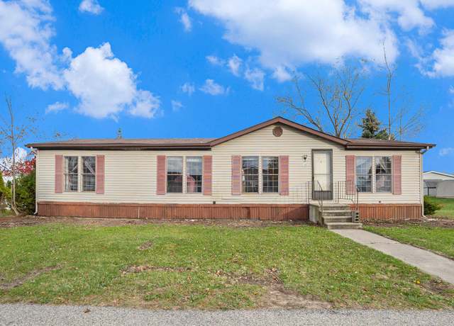 Property at 3452 Stephanie Jo Ln, Zeeland, MI 49464, 3 beds, 2 baths