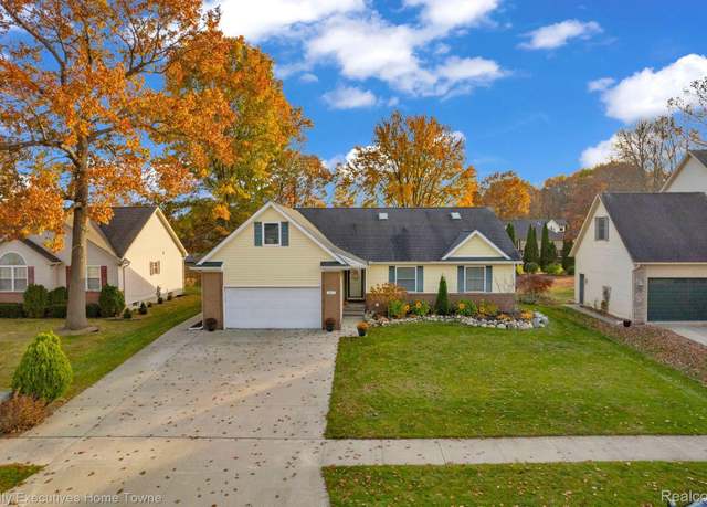 Property at 3807 Arlington Ave, Fort Gratiot, MI 48059, 4 beds, 4 baths