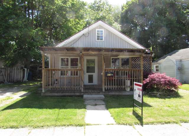 Property at 814 Ira Ave, Kalamazoo, MI 49048, 2 beds, 1 bath