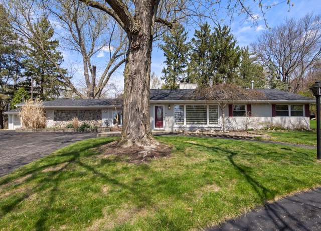 Property at 34038 Brittany Dr, Farmington Hills, MI 48335, 3 beds, 2 baths