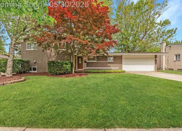 Property at 14277 Westmore St, Livonia, MI 48154, 3 beds, 1.5 baths