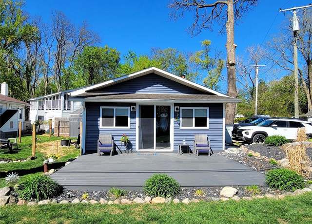 Property at 11329 E Shore Dr, Whitmore Lake, MI 48189, 1 bed, 1 bath