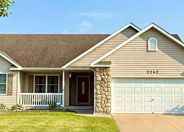 Property at 2242 S Kara Dr, Bay City, MI 48706, 4 beds, 3 baths