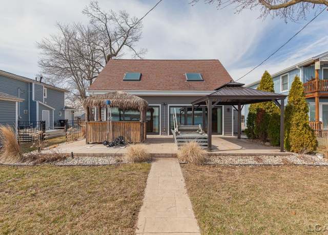 Property at 2727 Round Lake Hwy, Manitou Beach, MI 49253, 3 beds, 1.5 baths