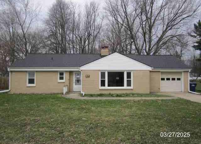 Property at 121 Maplehurst Blvd, Battle Creek, MI 49017, 2 beds, 1 bath