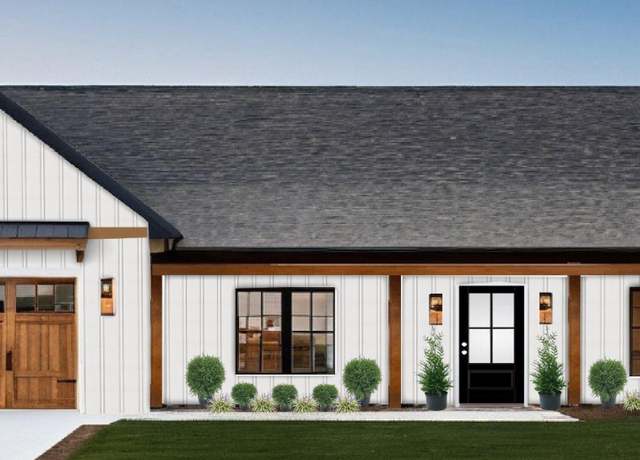 Property at 16249 148th Ave, Spring Lake, MI 49456, 3 beds, 2 baths