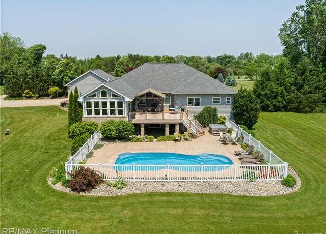 Property at 8922 Mcclements Rd, Brighton, MI 48114, 4 beds, 2.5 baths