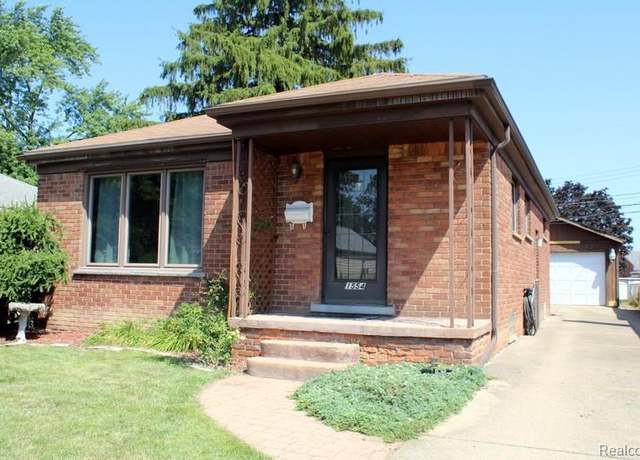 Property at 1554 London Ave, Lincoln Park, MI 48146, 3 beds, 1 bath