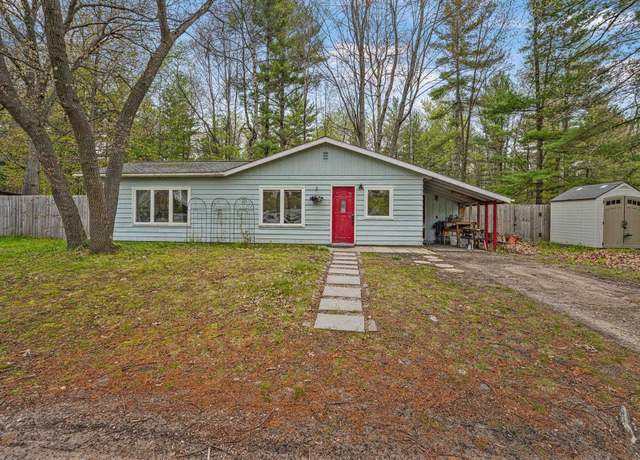 Property at 1615 Pine Dr, Traverse City, MI 49686, 2 beds, 1 bath