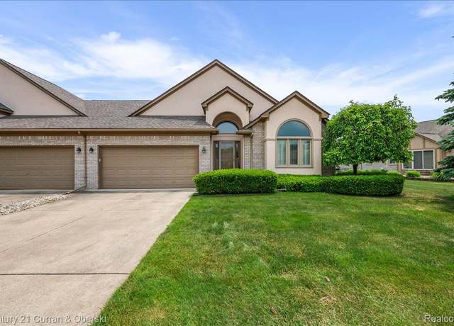 Property at 52179 Sawmill Creek Dr, Macomb, MI 48042, 2 beds, 2 baths