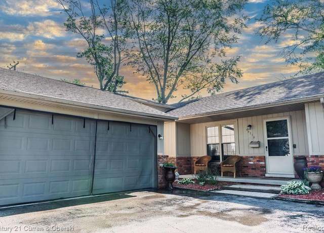 Property at 45215 Custer Ave, Utica, MI 48317, 4 beds, 2 baths