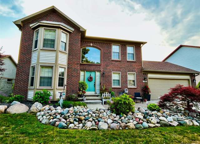 Property at 7575 Cherrywood Dr, Westland, MI 48185, 3 beds, 3 baths
