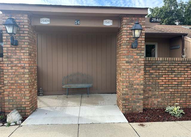 Property at 25411 Concord Ln #4, South Lyon, MI 48178, 3 beds, 2 baths