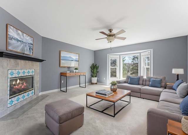Property at 4011 Robin Hood Ln, Traverse City, MI 49686, 2 beds, 1.5 baths