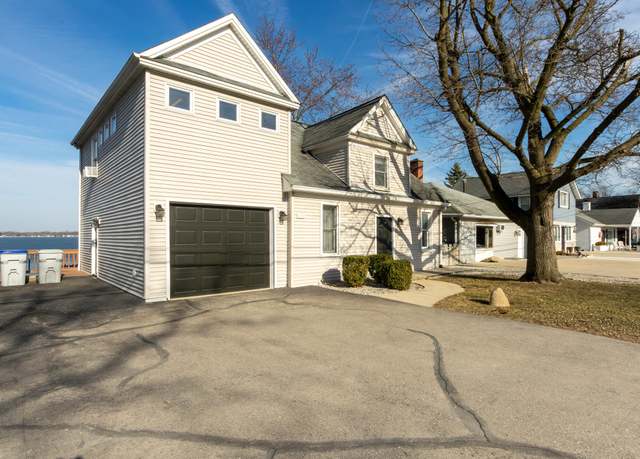 Property at 9638 Main St, Whitmore Lake, MI 48189, 3 beds, 3 baths