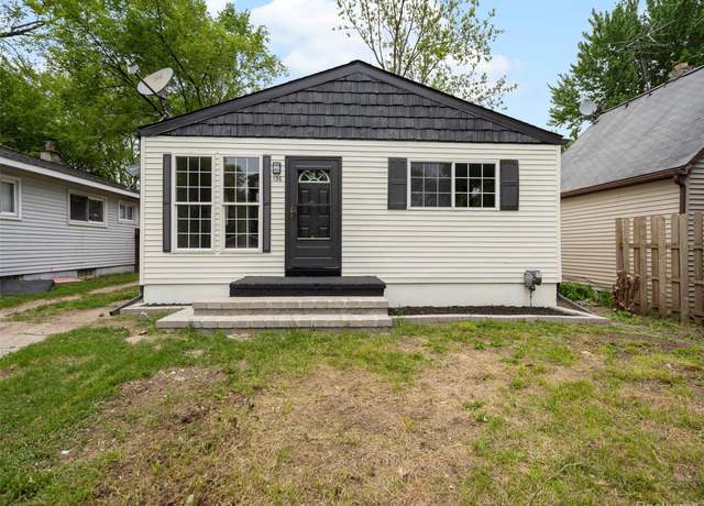 Property at 136 W New York Ave, Pontiac, MI 48340, 3 beds, 1 bath