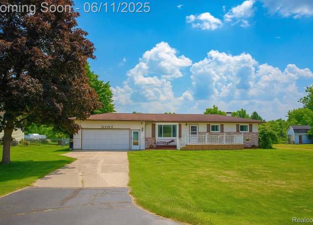 Property at 3161 Eastgate St, Burton, MI 48519, 3 beds, 1.5 baths