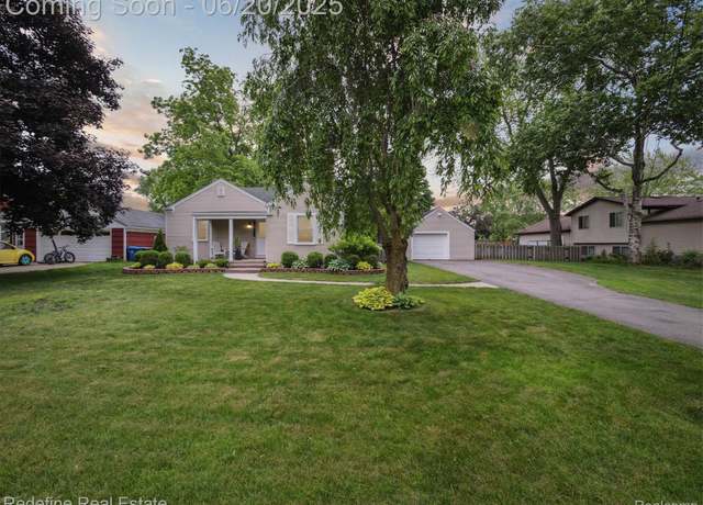Property at 1690 Elsmere Rd, Waterford, MI 48328, 3 beds, 1 bath