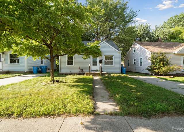 Property at 24746 Annapolis St, Dearborn Heights, MI 48125, 3 beds, 1 bath