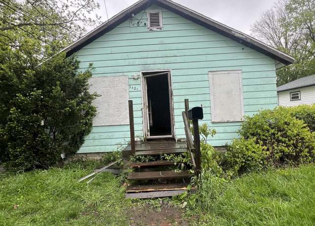 Property at 2421 Collngwood Ave, Saginaw, MI 48601, 3 beds, 1 bath