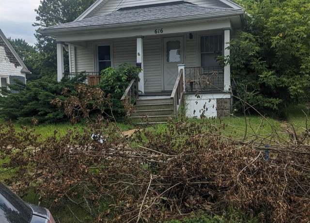 Property at 616 S Wheeler St, Saginaw, MI 48602, 3 beds, 1.5 baths