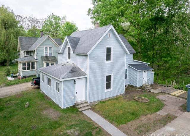 Property at 151 Park Ave, Allegan, MI 49010, 3 beds, 2 baths