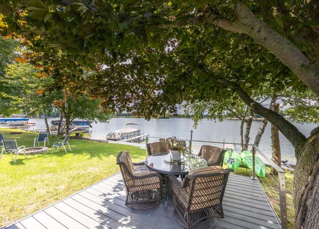 Property at 7695 Bay Mdw, Canadian Lakes, MI 49346, 5 beds, 3 baths