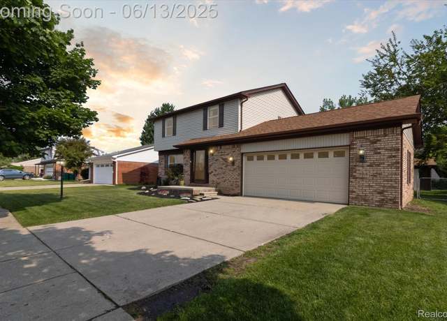 Property at 26034 Lorelei Dr, Flat Rock, MI 48134, 3 beds, 1.5 baths