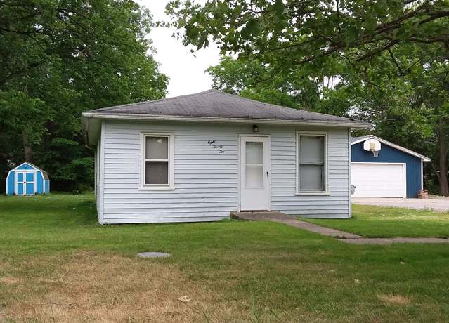 Property at 822 Glenwood Ave, Owosso, MI 48867, 2 beds, 1 bath