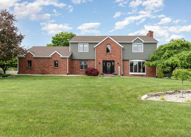 Property at 3677 W White Trillium Dr, Saginaw, MI 48603, 4 beds, 3.5 baths