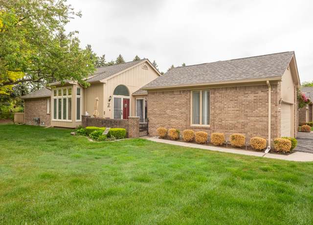 Property at 16467 Congress Dr, Clinton Township, MI 48038, 2 beds, 3 baths