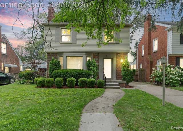 Property at 17400 Huntington Rd, Detroit, MI 48219, 3 beds, 1.5 baths